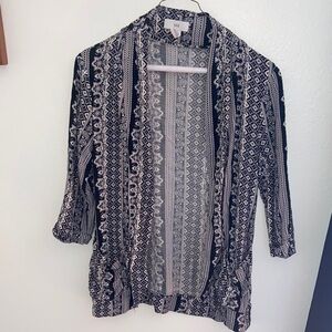 Y2K Forever21 XXI Black and White Patterned Women’s 3/4 Sleeve Top